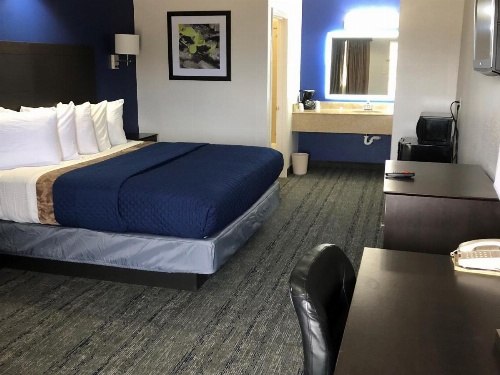 Executive Inn And Suites Joaquin image 22